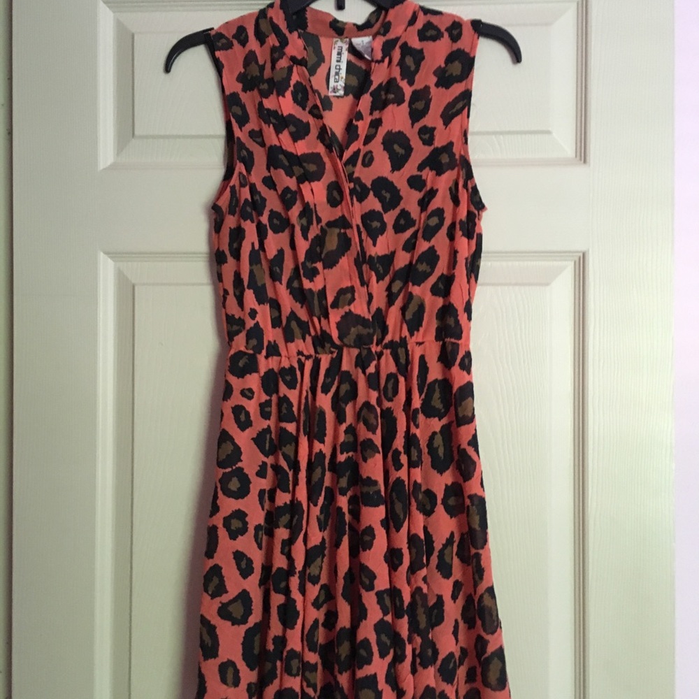 Dress - Picture 4 of 5
